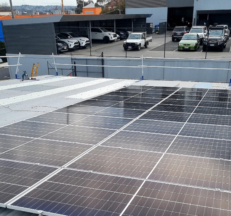 Commercial solar installation in Geelong